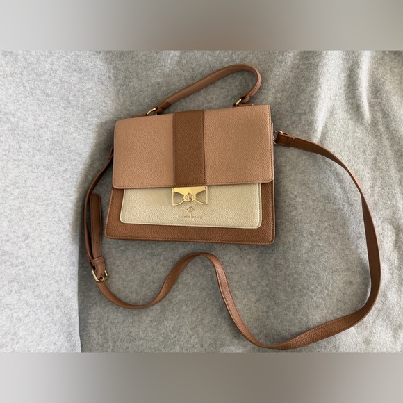 Handbag - Picture 1 of 8